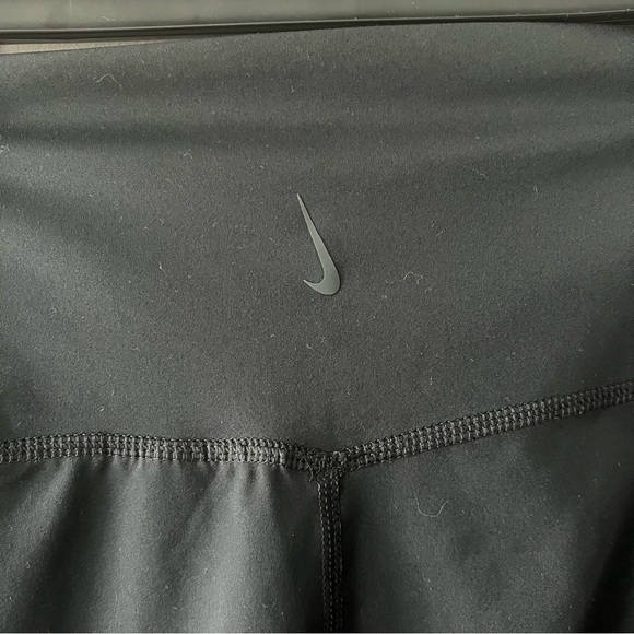 Nike High Waisted Yoga Dri-FIT Luxe 7/8 Black Leggings Size XL - Picture 3 of 5